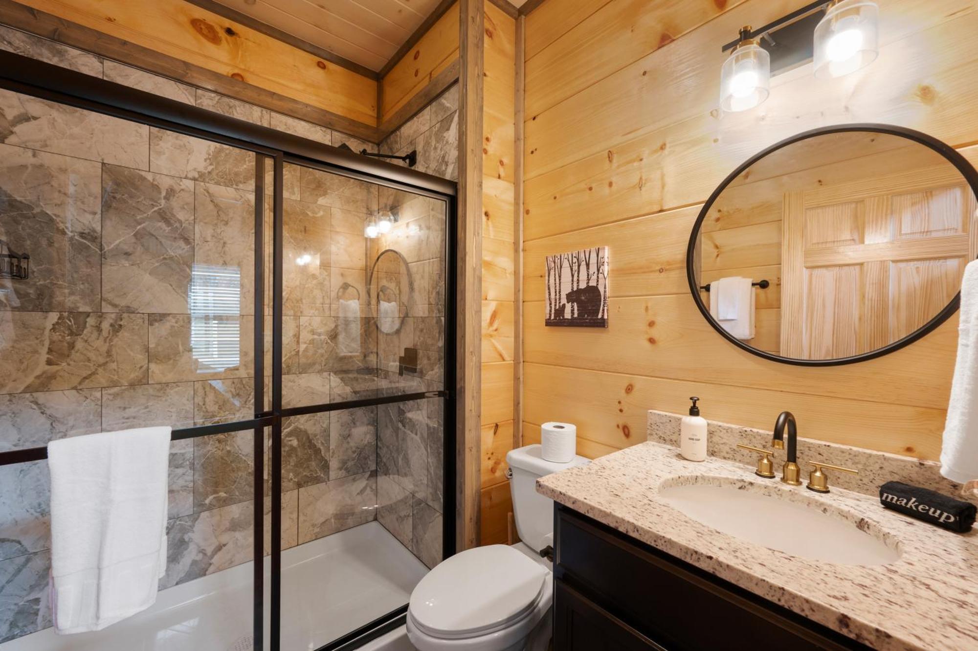 Holiday home Prime Location! Gem Of Dollywood & Pf With Mtn View, Hot Tub & Game Sevierville